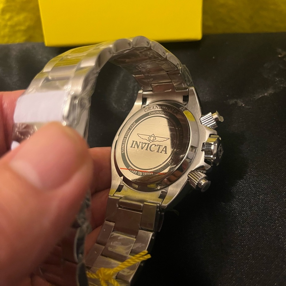 Invicta Grand Diver Miami Edition Silver and Gold Chronograph 45mm 100 meter WR - Picture 9 of 9